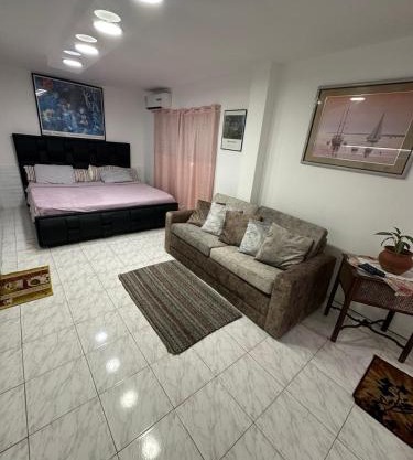 Estudio independiente, full equipo en excelente zona de Caracas