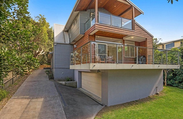 Superbe Beach House - Killcare, NSW