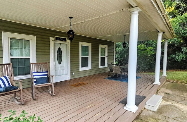 EUFAULA COTTAGE BY THE LAKE