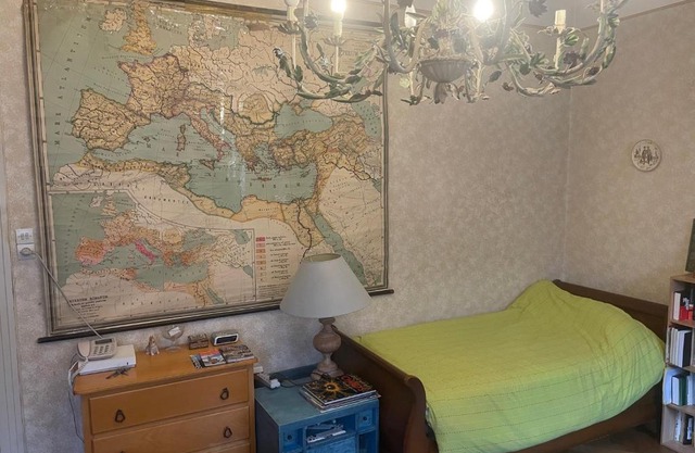 Evelyns private nostalgic rooms