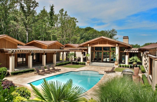 Event Space/ Celebrity Home/ Near Athens and UGA/ Private Lake/ 150 Acres