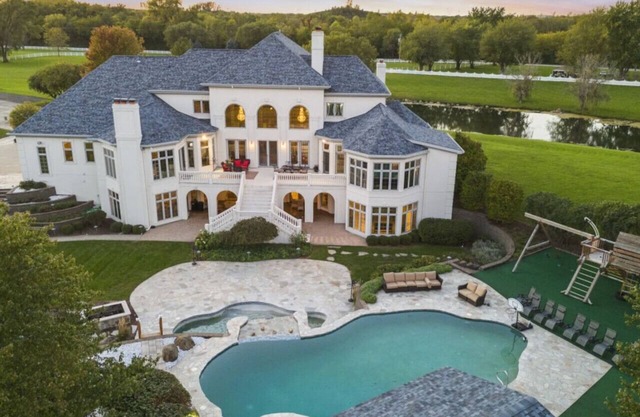 Events Welcome! 12,000 SF Mansion w/ 2 Pools & Lakeview