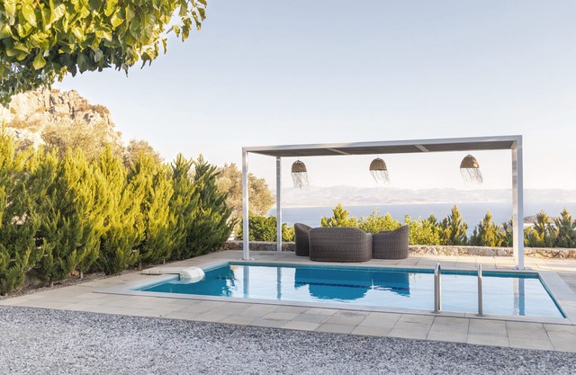 Private pool,Great Views,Free Breakfast Ouranos