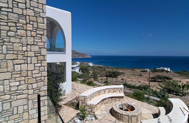 Evilia villa de luxe avec piscine à débordement