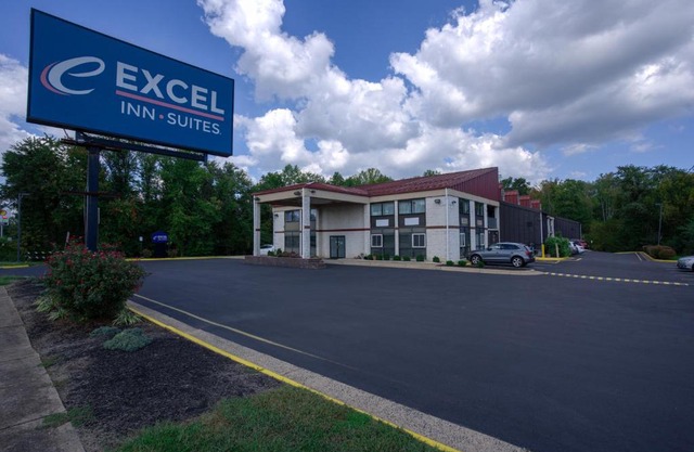 Excel Inn & Suites