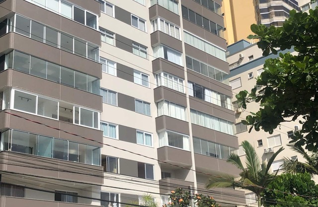 Excellent appartement. Ambiance familiale. Le meilleur emplacement à Baln. Camboriu