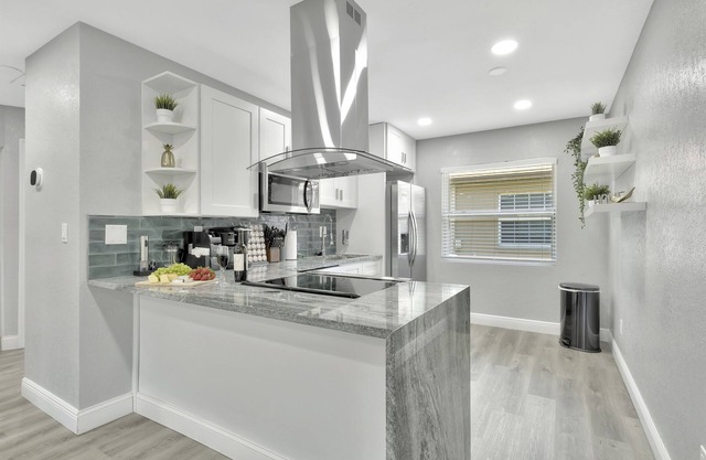 Excellent & Fully Renovated Apartment South Tampa