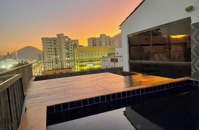 Excellent High Standard Duplex Penthouse in Enseada Guarujá
