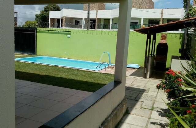 Excellente maison à Maria Farinha 5 suites, piscine