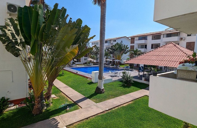 Excellent location and nice common areas