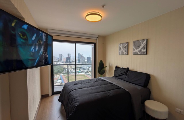 Excellent location and comfort Rest in Absolute Darkness