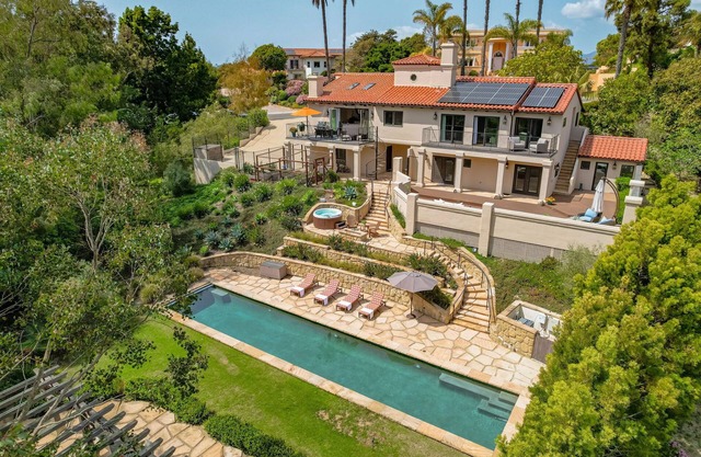 Exceptional Luxury Retreat with Private 60ft Lap Pool & Hot Tub