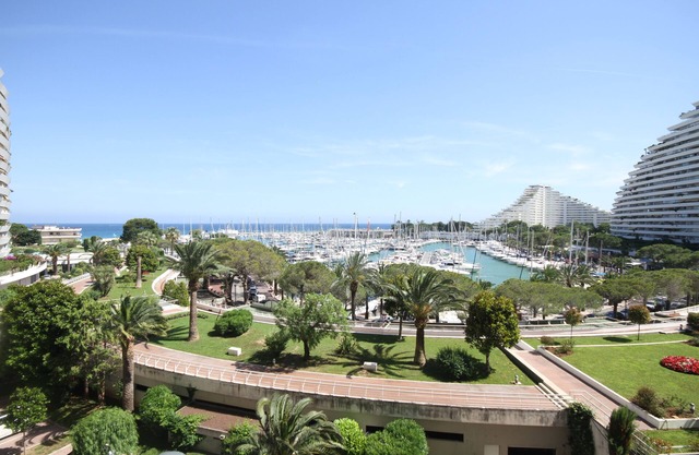 Appartement 4 couchages, Vue mer exceptionnelle, Marina Baie des Anges