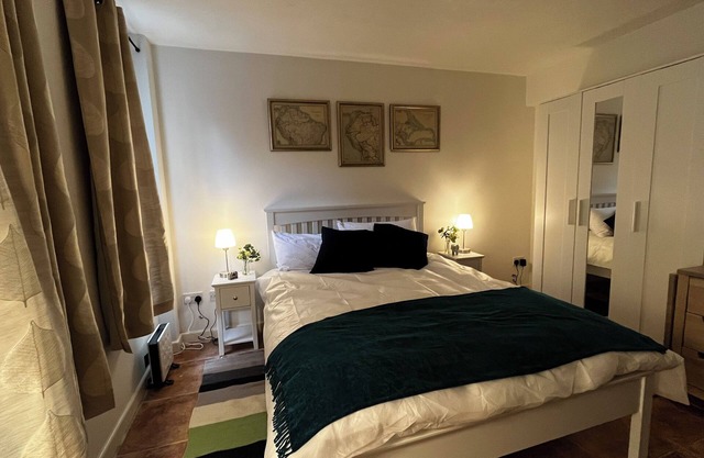 Exclusive 1-bedroom apartment with AC, in lovely Oxford