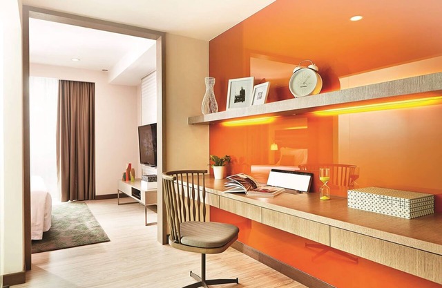 Exclusive Property w/ Rooftop Infinity Pool, Large King Bed and Great Amenities