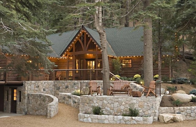 Lodge de luxe exclusif sur 40 acres privées, 1/4 mile à Lake Arrowhead Village