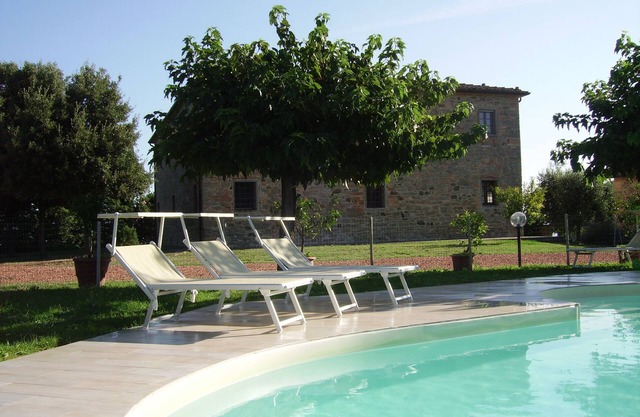 Villa exclusive pour les familles avec enfants et les groupes. Route des Vins.
