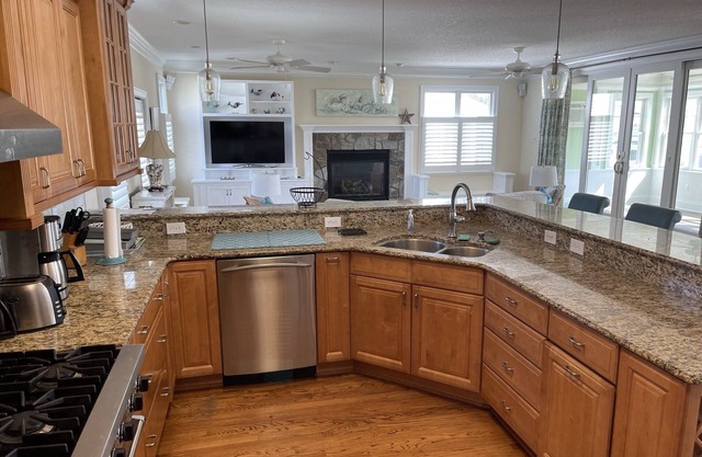 Executive Beach Home for Monthly Rental Available June 2024
