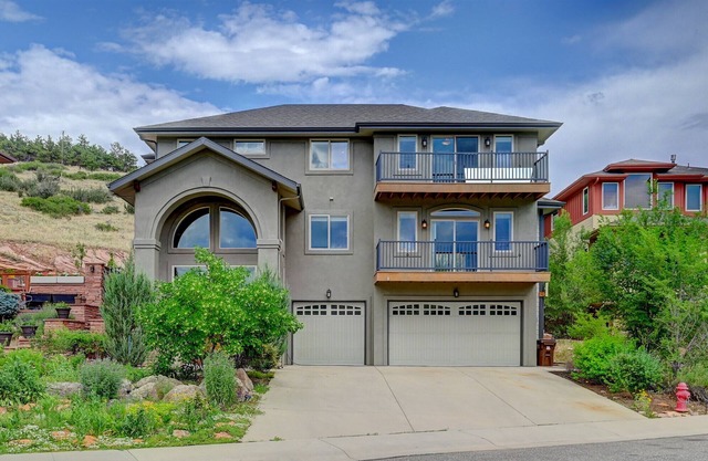 Executive house with stunning views walking distance to downtown