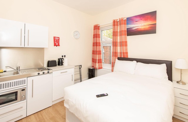 Flat 4-Exécutif-Studio-Salle de bain privée séparée-Vue ville