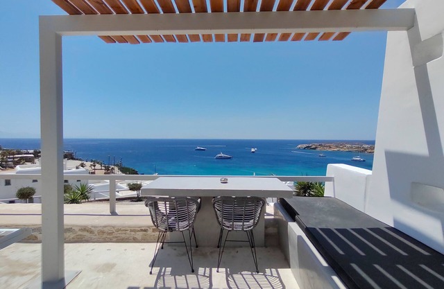 Executive Studio-Sea View, Shared Infinity Pool, Gym, Bar, 4'from Paradise Beach