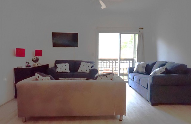 Cozy 2-bedroom condo with AC and WiFi in pleasant Wilmington