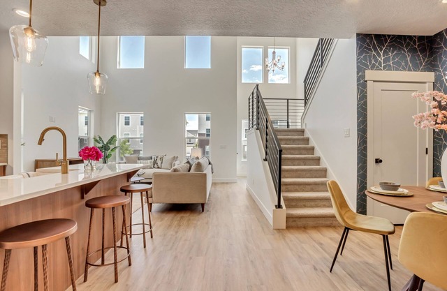 Executive TownHome - Pet-Friendly!