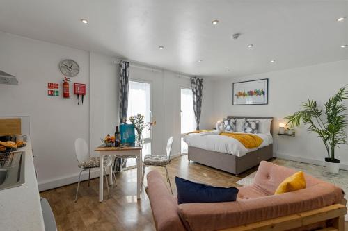 Exeter City Centre Apartments Ashton Apartment