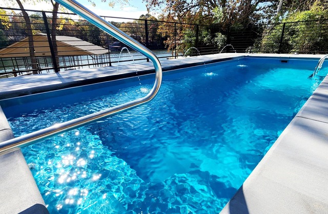 Luxueux 5500 Sq. ' Waterfront Lake Home sur le lac Hamilton.