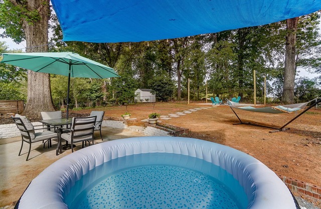 Experience Charlotte charm near SouthPark Mall