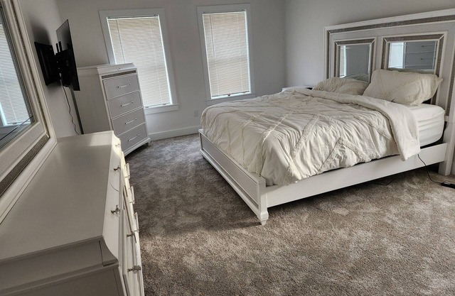 Experience Leicester living in spacious 4 bedroom