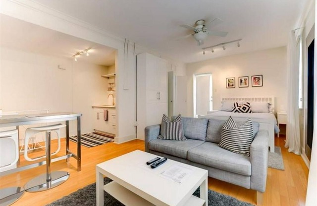 Experience living in the heart of beautiful Uptown New Orleans!