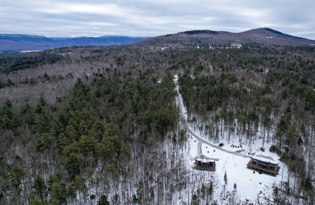 Experience luxury and comfort at the Retreat at Arrowhead in Bethlehem, NH