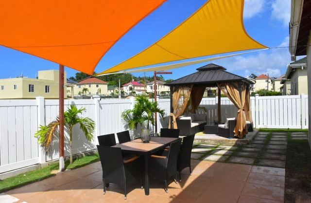 Experience Luxury & Serenity-Your Perfect Getaway