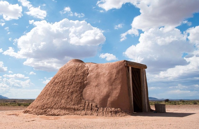 Découvrez notre traditionnel Navajo Hogan près du Grand Canyon