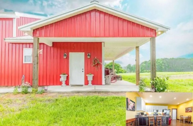 The Cozy Barn Get-Away