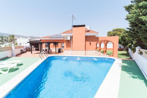 Expoholidys- Chalet privado en Castell del Rey