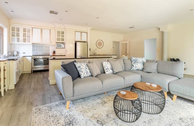 Exquisite 4BR House With A Great Location