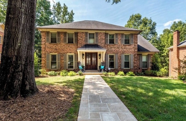 Exquisite house .8 miles from Quail Hollow (Wells Fargo Championship)