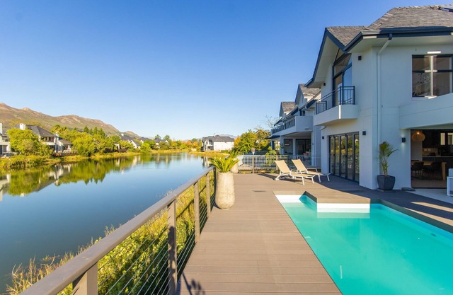 Nouveau Pool House exquis sur Pearl Valley Golf Estate - sécurisé et exclusif