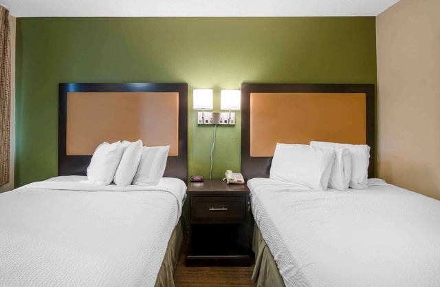 Extended Stay America Suites Louisville Dutchman