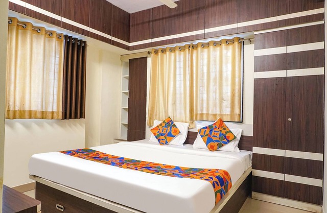 Fabhotel The Guest House