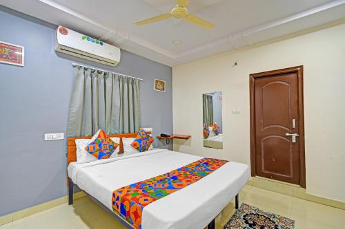 FabHotel AIG Broholic - 250M from AIG Hospital, Gachibowli