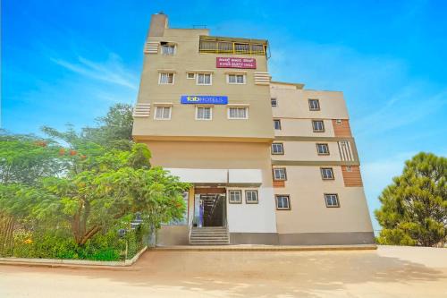 FabHotel Kings Palace Manyata - Near Manyata Tech Park Main Gate
