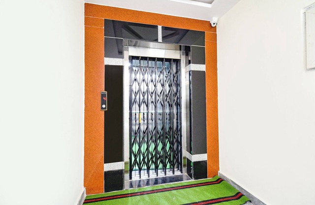 Fabhotel Navya Grand
