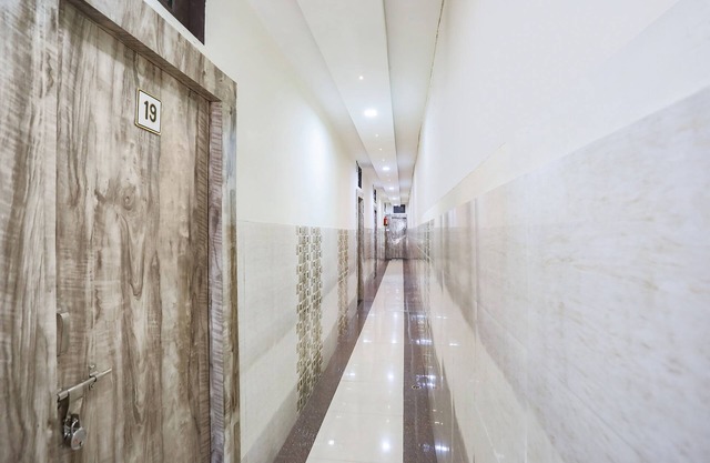 Fabhotel Welcome
