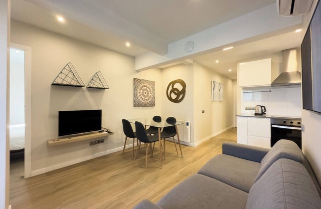 FABRATIC-3h - Trois Chambres Appartement, Couchages 5