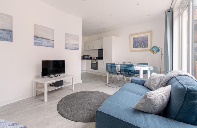 Fabulous 2-bed, luxury flat in the city centre
