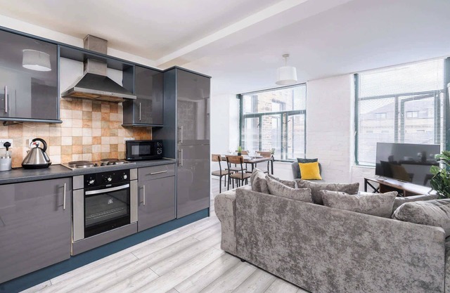 Fabulous 2 Bedroom Apartment in Central Bradford