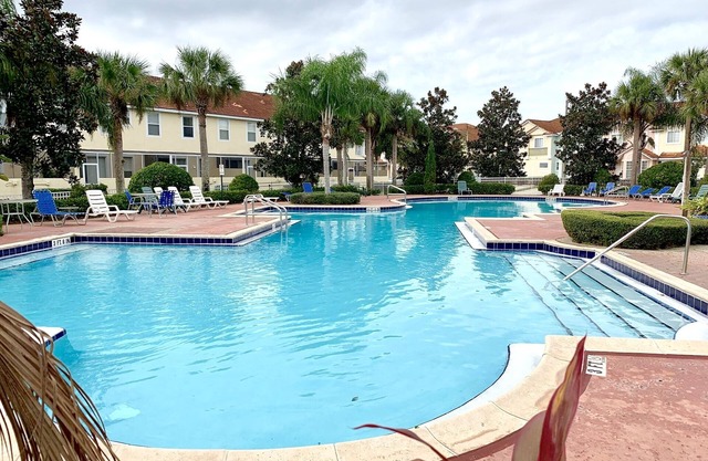 Maison de ville de 3 chambres dans un complexe fermé (près de Disney) Villa privée de luxe